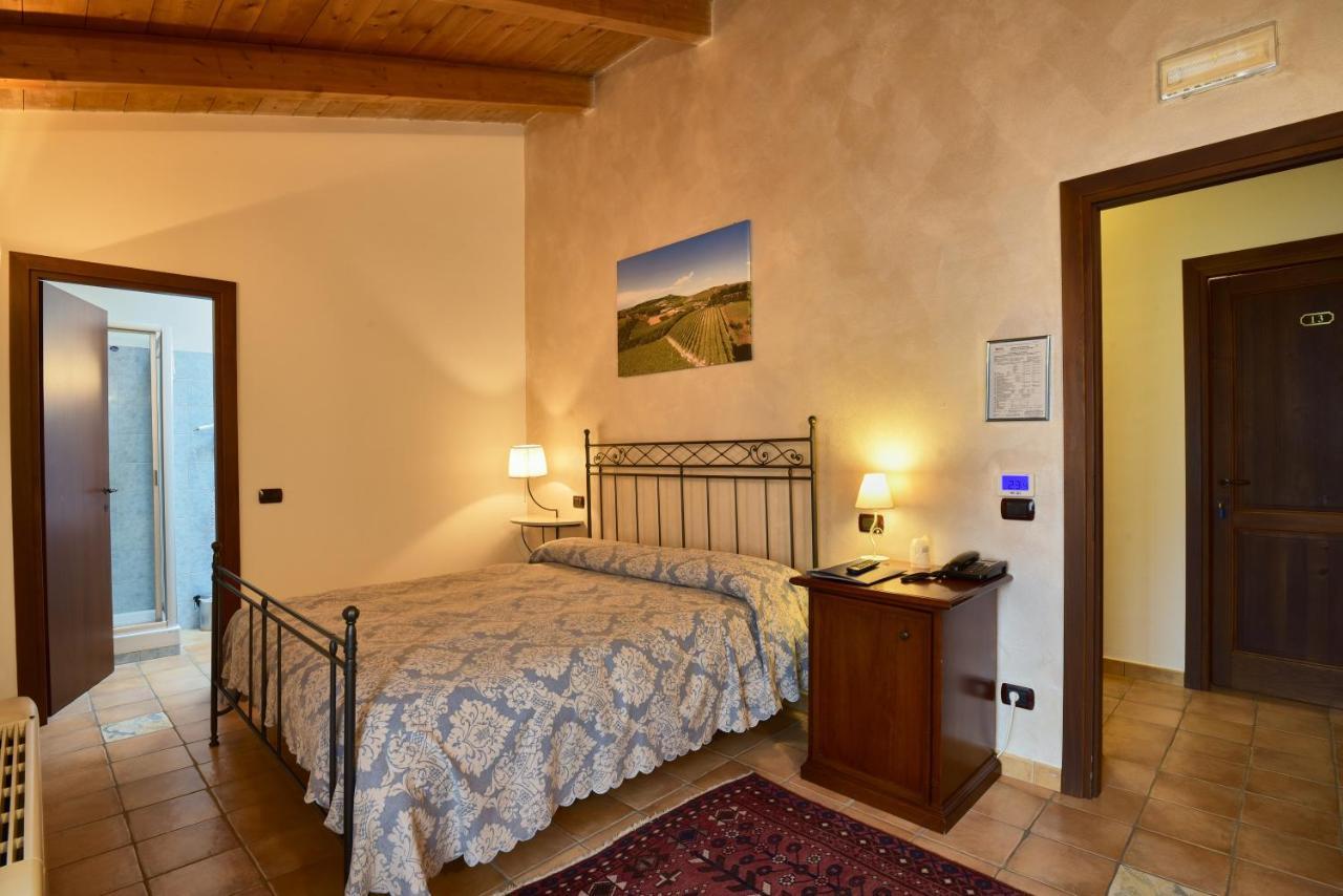 Agriturismo Podere La Piazza Costigliole d'Asti Exterior photo