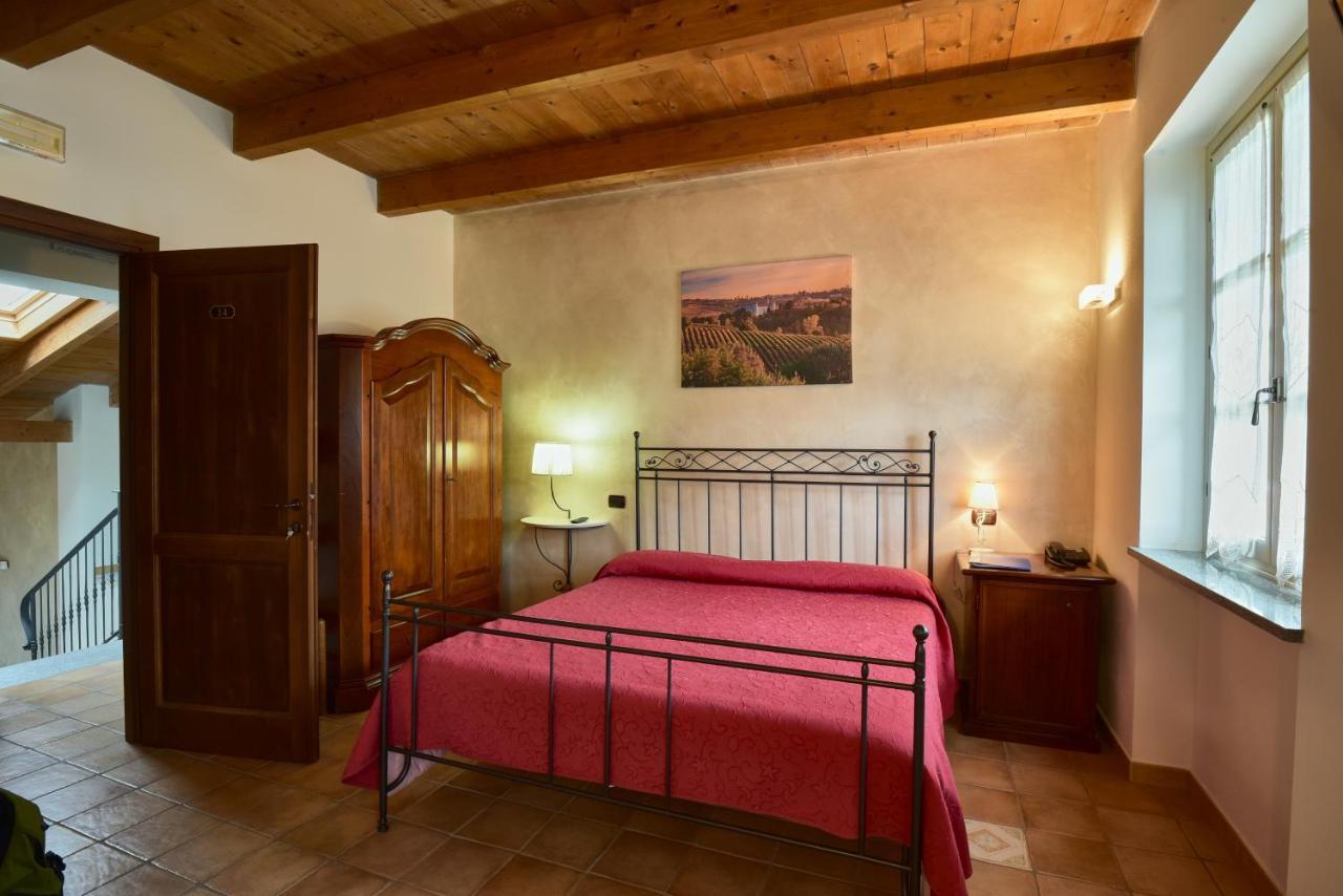 Agriturismo Podere La Piazza Costigliole d'Asti Exterior photo